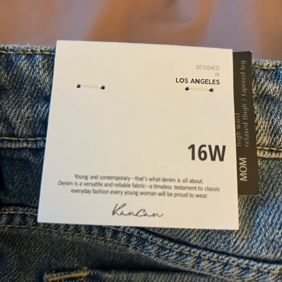 NEW Kancan Ultra High Rise Plus Size Mom Shorts - Picture 3 of 5